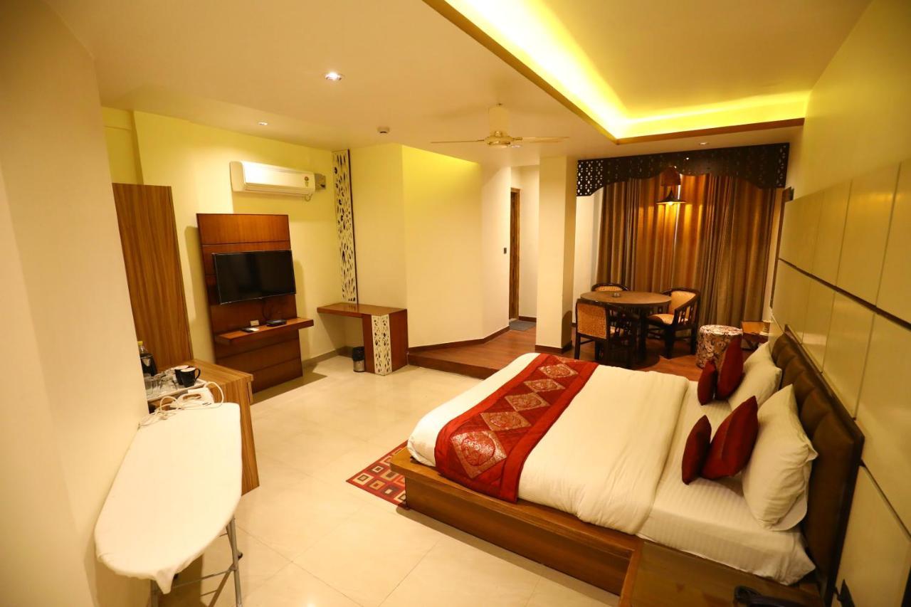 Hotel Grand Kailash,Kotdwara Экстерьер фото